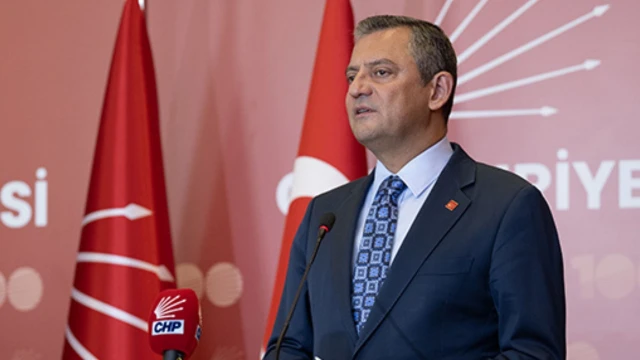 Özgür Özel: Erdoğan adaylık için Kasım 2025'ten sonra bize gelmesin