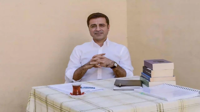 Demirtaş’ın meydana yazdığı yazı üzerine : Sol Eleştirinin Eleştirisi