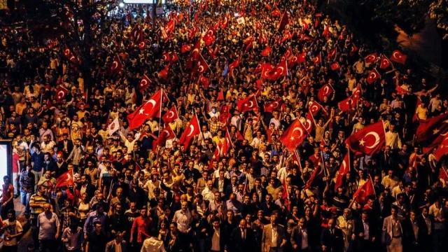 Siyaset nasıl normalleşir?