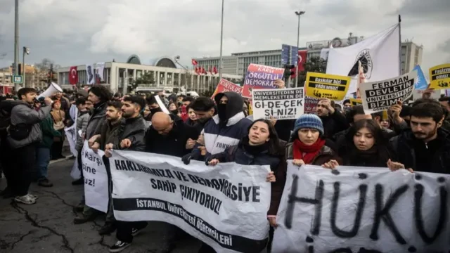 Sokağın gücü ve meşruiyeti nereden geliyor?