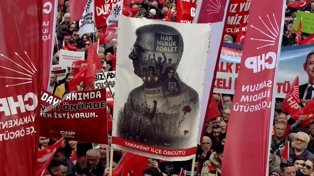 CHP’nin Yeni Siyaset Arayışı
