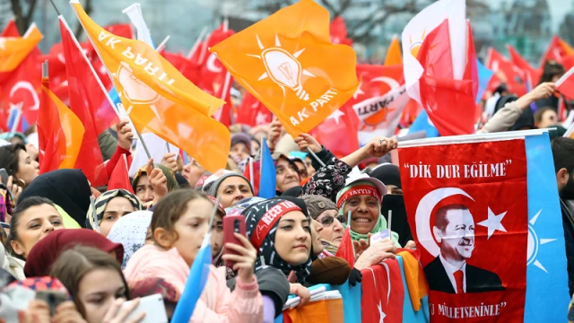 AKP neden yükseliyor?