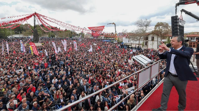 Ben sadece suyuna ekmek banıyorum