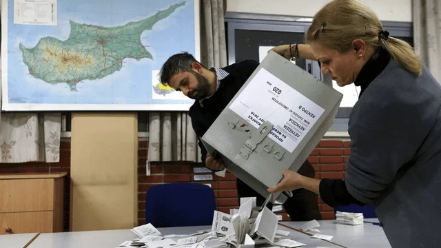 Kıbrıs havanında su dövmek