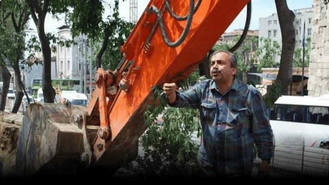 Sırrı Süreyya’nın bıraktığı miras ülkeye, herkese iyi gelecek