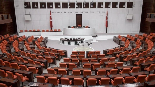 Komisyon kuruluyor sorular çoğalıyor