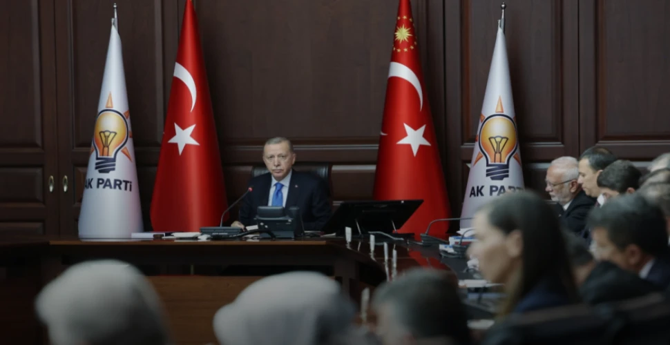 Ahlaki ve yapısal krizlerin aşındırdığı toplumsal güven