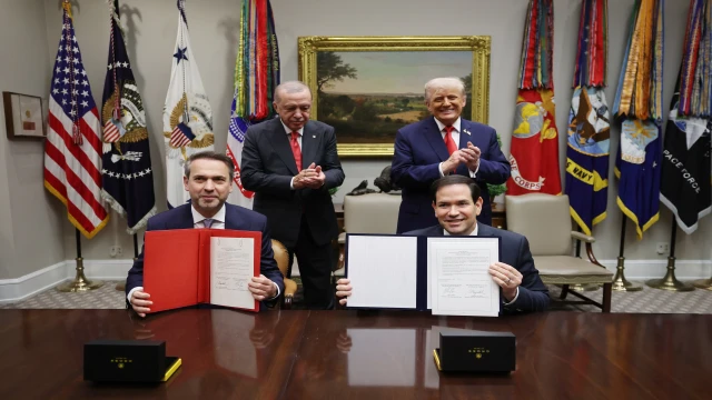 Lider merkezli, duygusal, jeopolitik