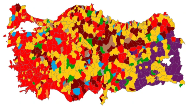 İlçe siyaseti üstüne…