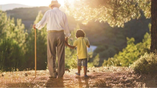 Yaşlanan ebeveynler ve dönüşen ilişkisel alan