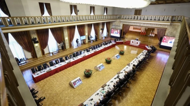 CHP İmralı krizini fırsata çevirebilir mi?