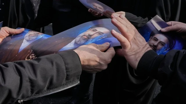 İran'da direniş derinleşiyor*