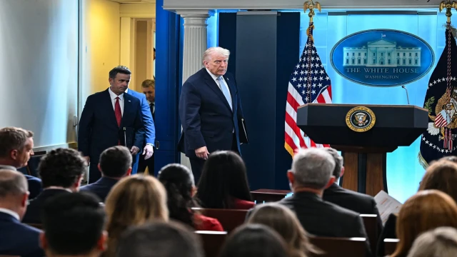 Dünya liderleri ateşkesi övse de Trump'ın kaprisleriyle sarsılıyor*