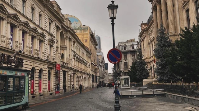 Romanya Yazıları (3):  Bükreş sokaklarında Fransız rüzgârları