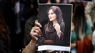 Mahsa Amini'nin ölüm yıl dönümünde esnaf kepek kapattı
