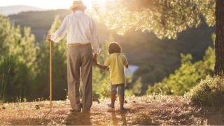 Yaşlanan ebeveynler ve dönüşen ilişkisel alan